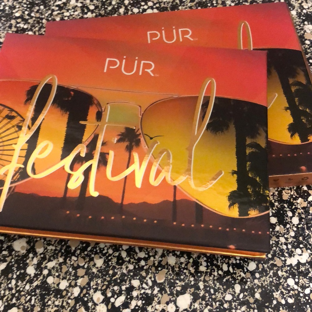 PUR Festival  Pressed pigment palette